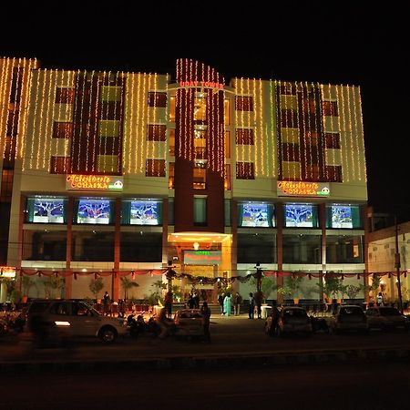 Hotel The Uday Regency Кота Екстериор снимка
