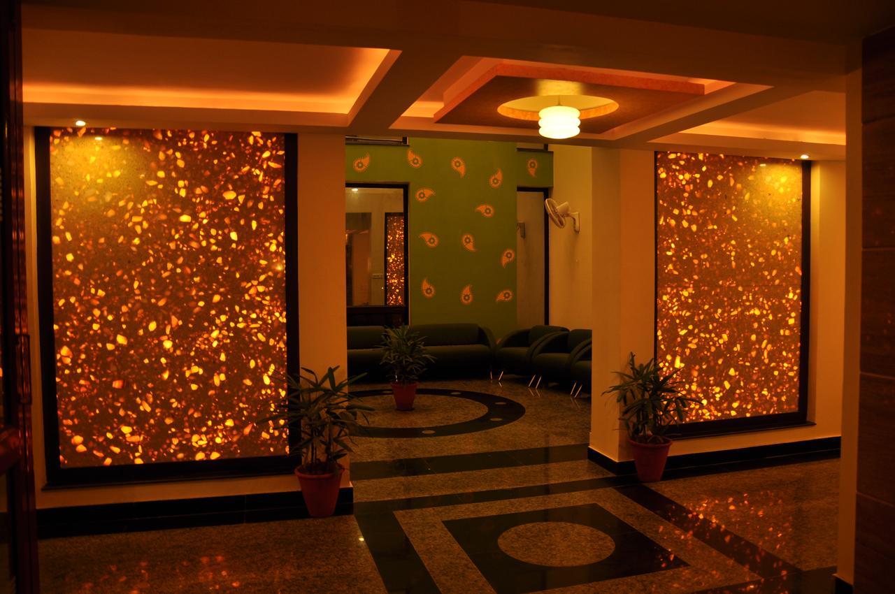 Hotel The Uday Regency Кота Екстериор снимка