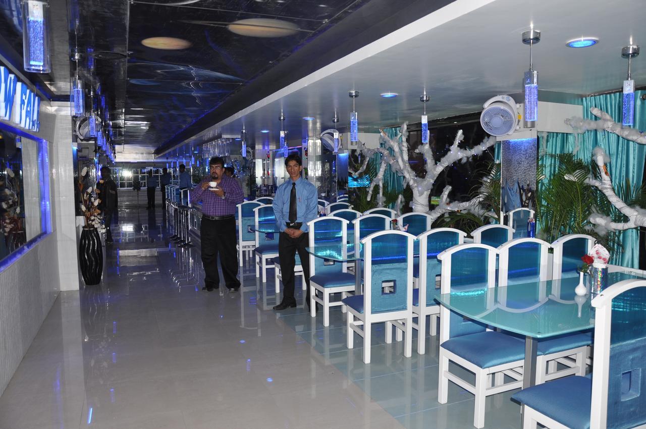 Hotel The Uday Regency Кота Екстериор снимка