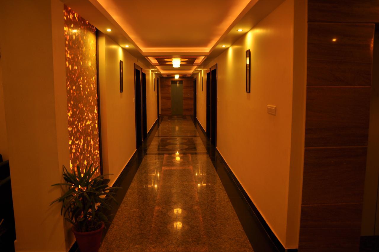 Hotel The Uday Regency Кота Екстериор снимка